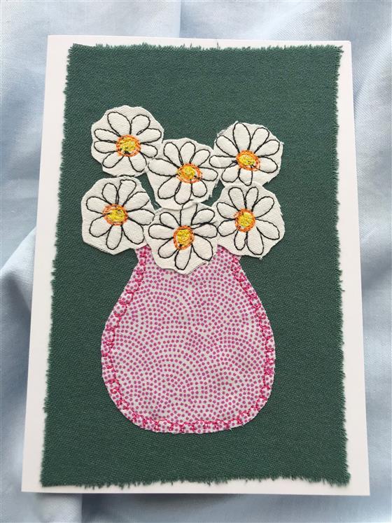 daisies greeting card on green