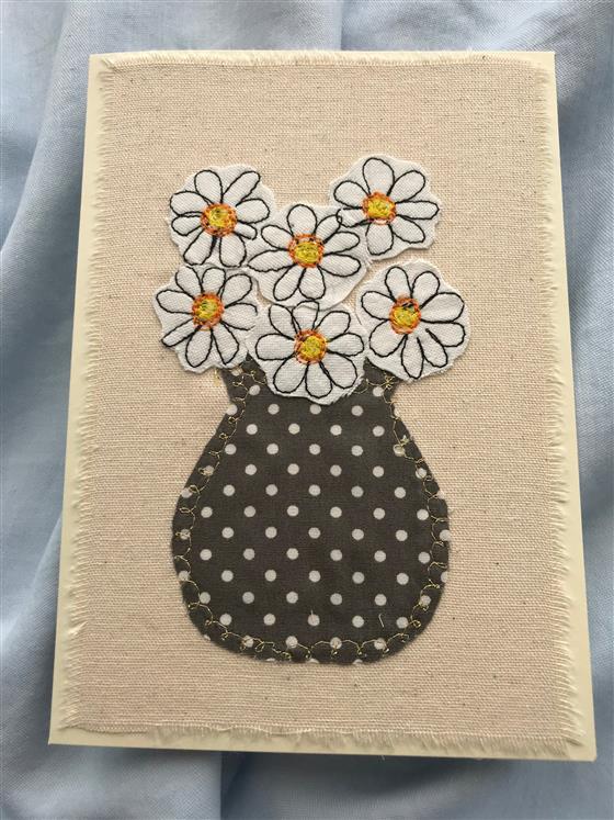 daisies greeting card on hessian